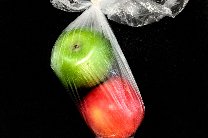 Lee más sobre el artículo Bolsas para comercios: ¿papel o plástico?