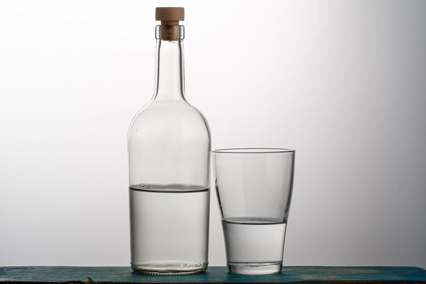Lee más sobre el artículo Redescubriendo las botellas de vidrio y otros envases de cristal