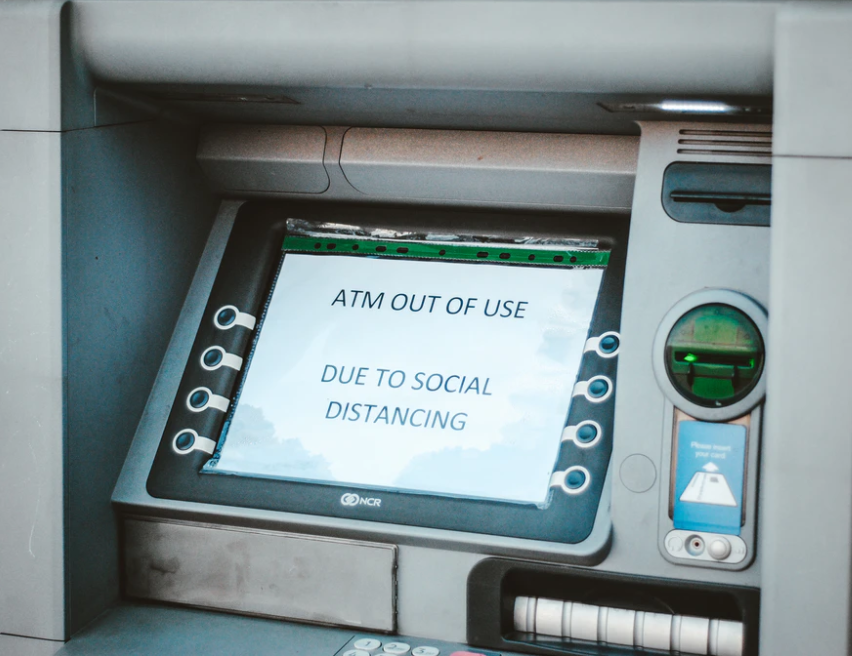 Cajero automático ATM (Hello I´m Nik Unsplash)