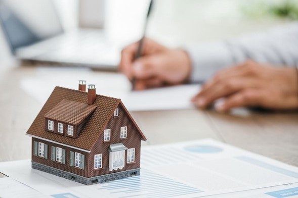 En este momento estás viendo ¿Es obligatorio inscribir una compra de vivienda en el Registro de la Propiedad?