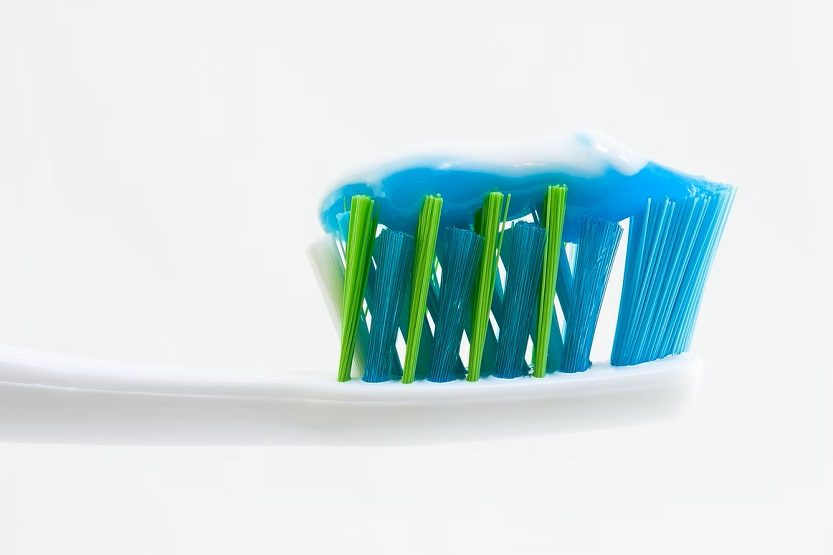 Lee más sobre el artículo Componentes de la pasta de dientes que deberías evitar