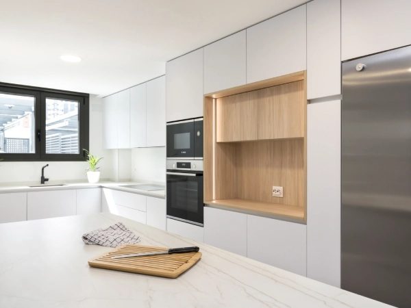 Cocina con isla personalizada de Kodensu