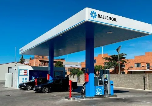 Gasolinera low cost Ballenoil en Alcalá de Henares Madrid