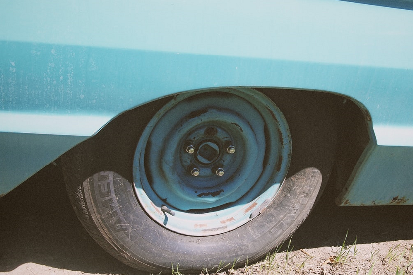 En este momento estás viendo Normativa sobre neumáticos usados fuera de uso