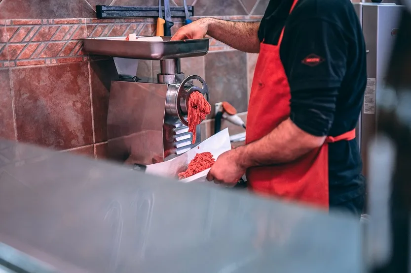 En este momento estás viendo Comprar una picadora de carne. Consejos de compra