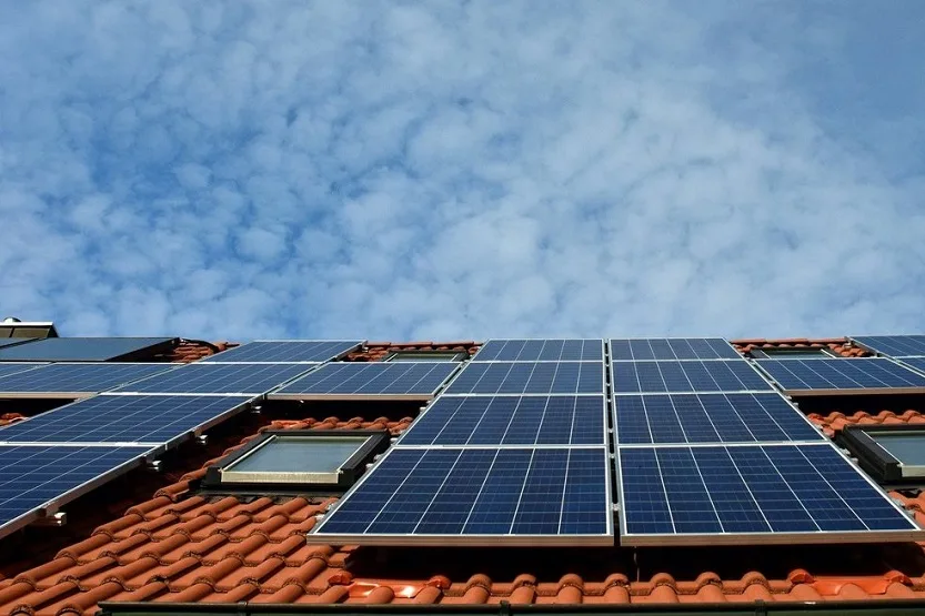 Lee más sobre el artículo Kits solares: energía sostenible y portátil siempre a tu disposición
