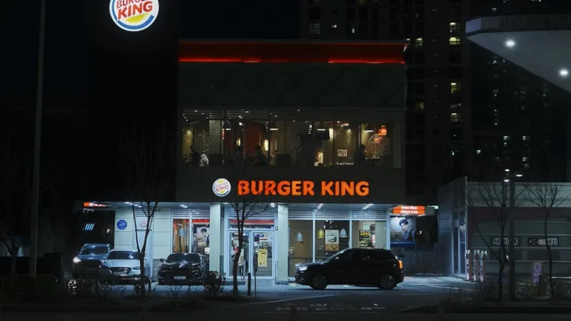 Restaurante Burger King (Daesun Kim Unsplash)
