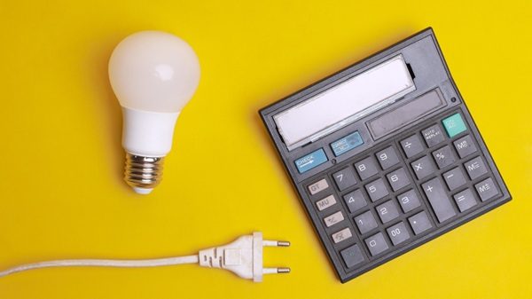 Revisa la potencia contratada que aparece en tu factura de luz