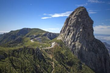 El secreto mejor guardado de Canarias: Escápate a la selva milenaria de La Gomera desde Tenerife