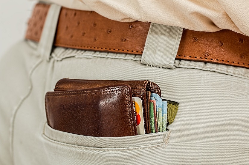 Lee más sobre el artículo Tarjetas de crédito frente a préstamos online: diferencias