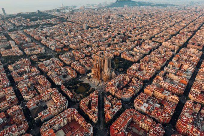 Vista aérea de Barcelona (Logan Armstrong Unsplash)